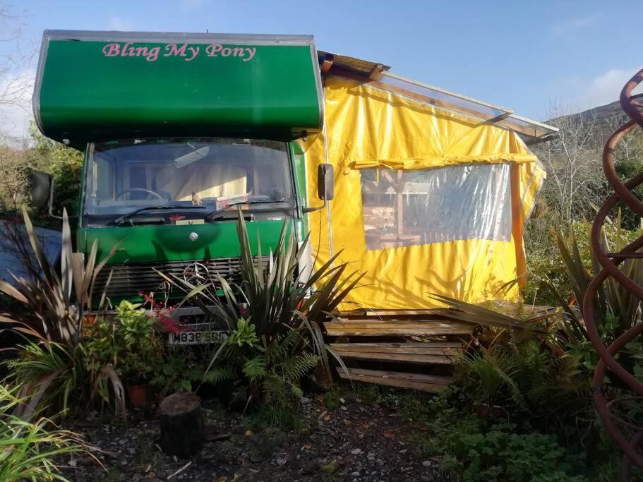 Truck & Pod Creative Nature Retreat. Бантри Екстериор снимка