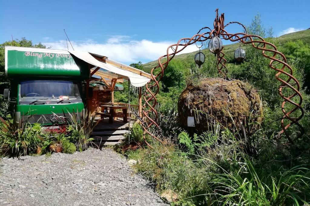 Truck & Pod Creative Nature Retreat. Бантри Екстериор снимка