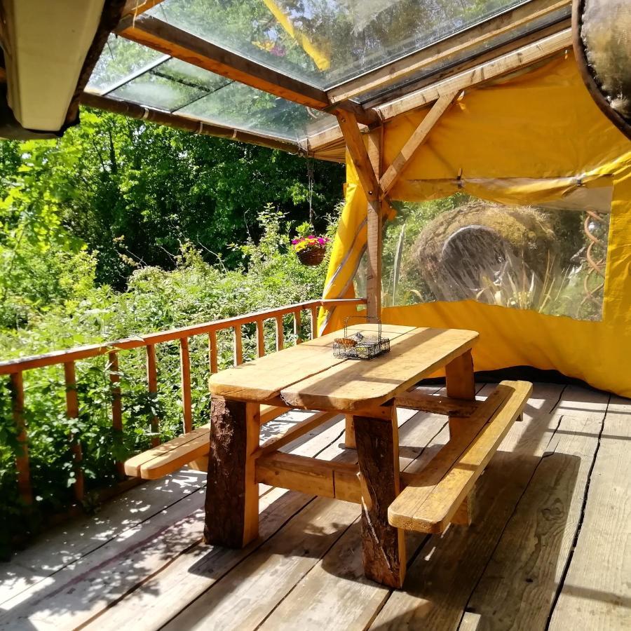 Truck & Pod Creative Nature Retreat. Бантри Екстериор снимка